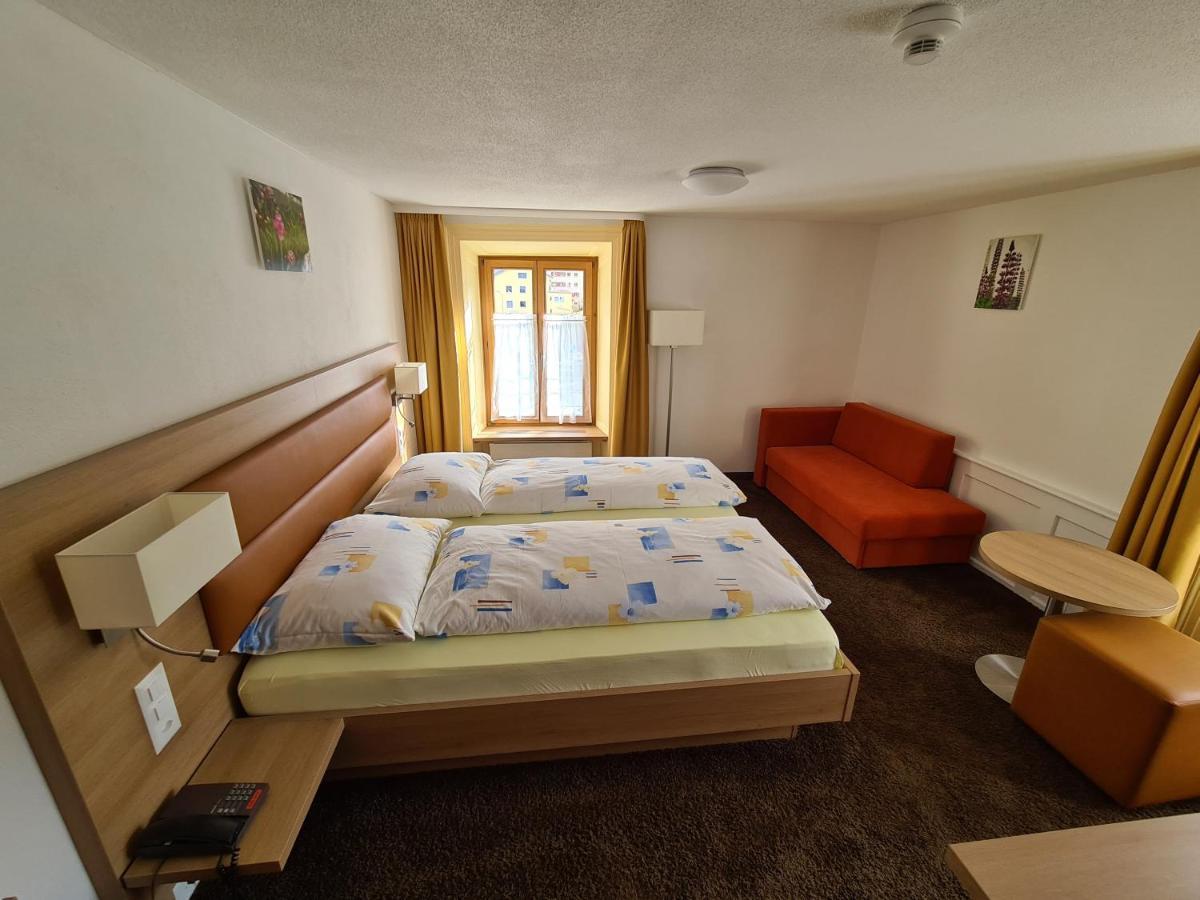 Hotel Staetzerhorn Parpan Buitenkant foto