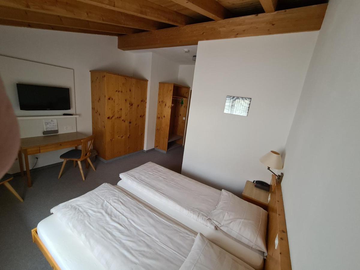 Hotel Staetzerhorn Parpan Buitenkant foto