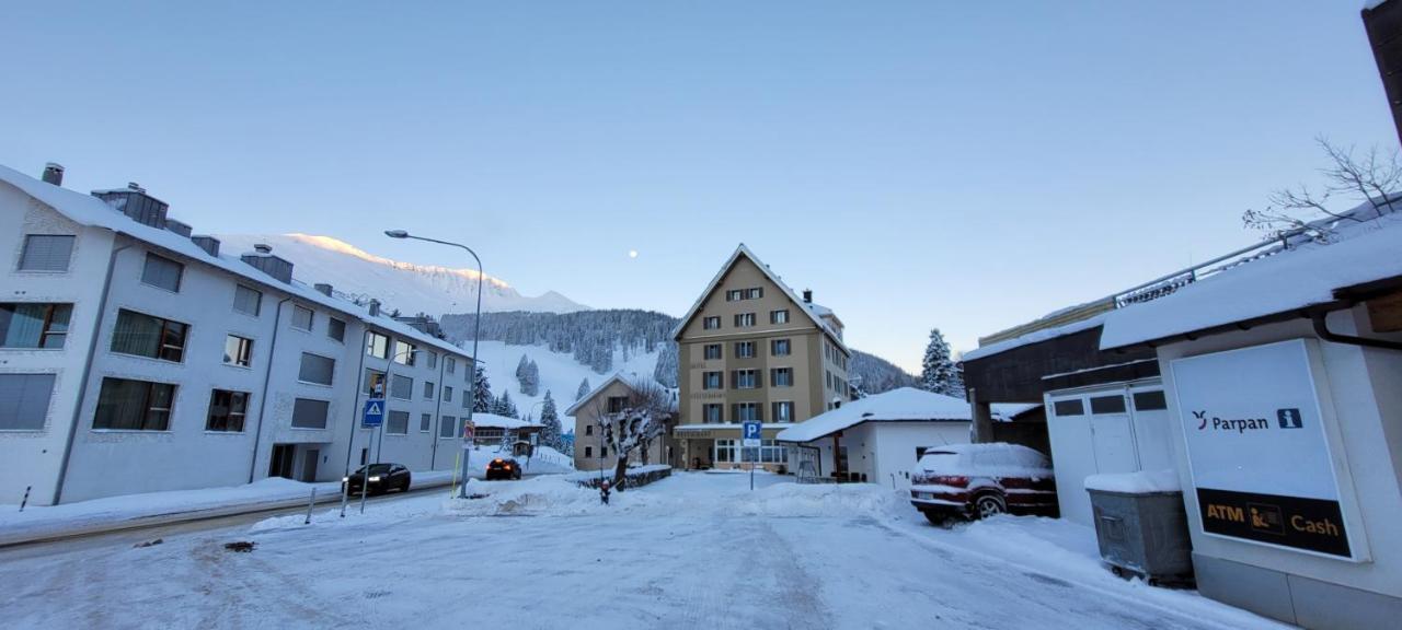 Hotel Staetzerhorn Parpan Buitenkant foto