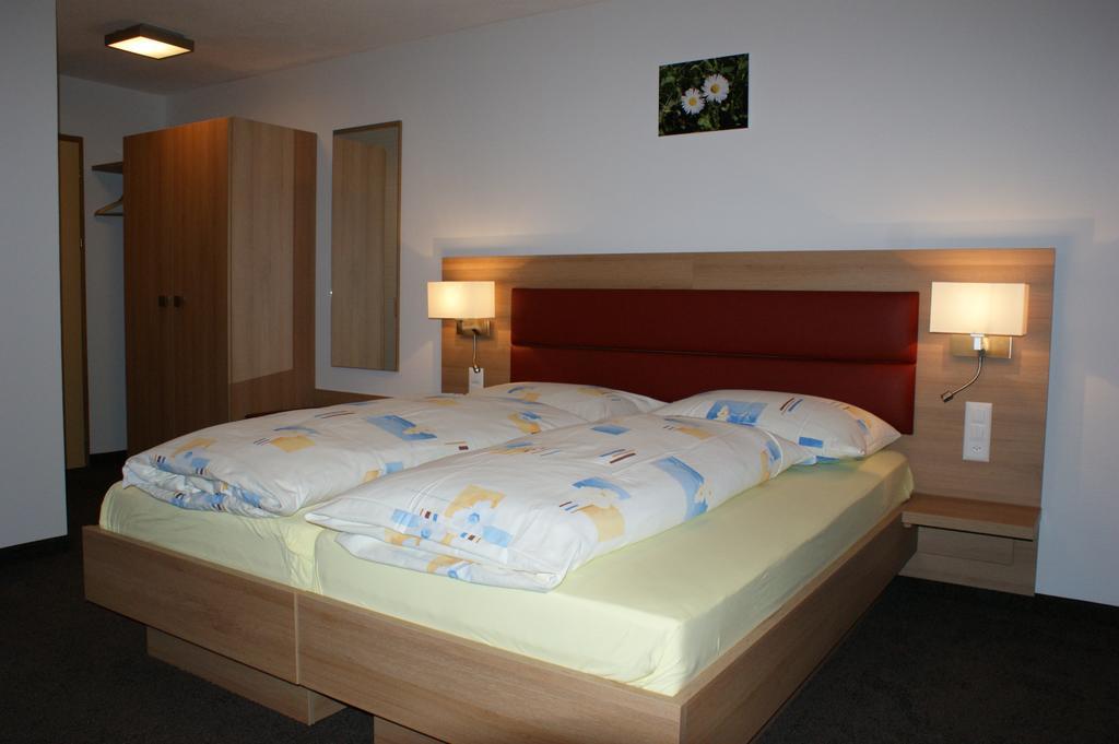 Hotel Staetzerhorn Parpan Buitenkant foto
