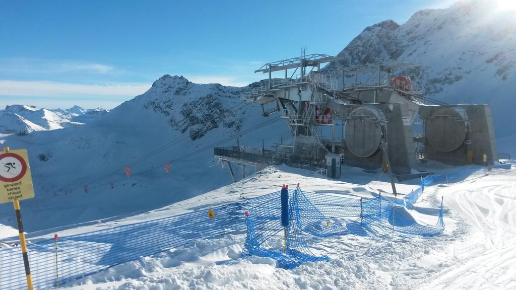 Hotel Staetzerhorn Parpan Buitenkant foto