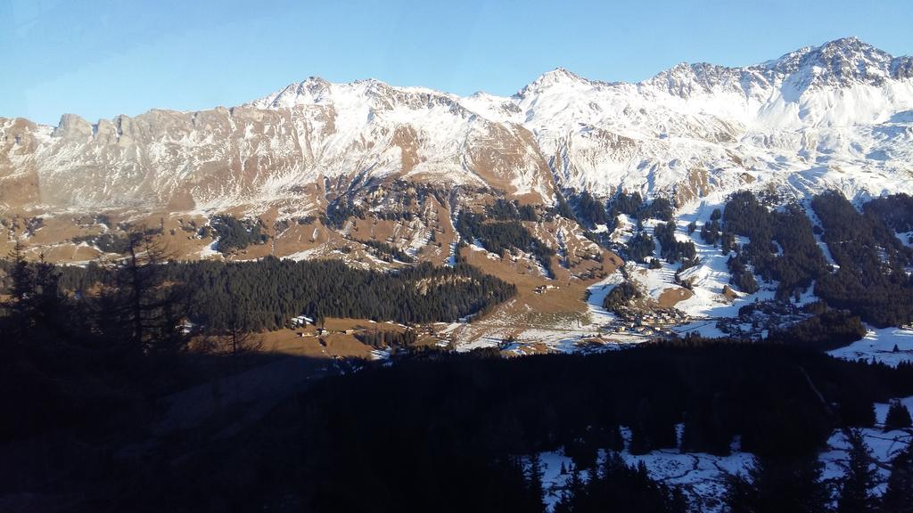 Hotel Staetzerhorn Parpan Buitenkant foto