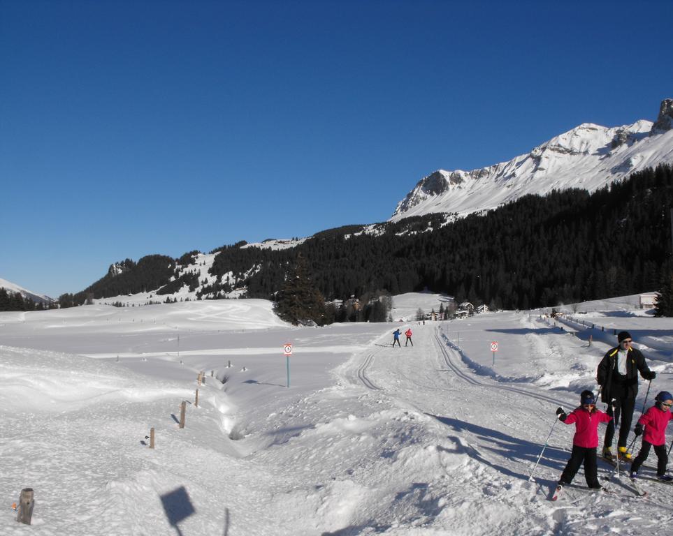 Hotel Staetzerhorn Parpan Buitenkant foto